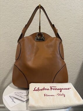 Salvatore Ferragamo Caramello Calf Brown Leather Shoulder Bag